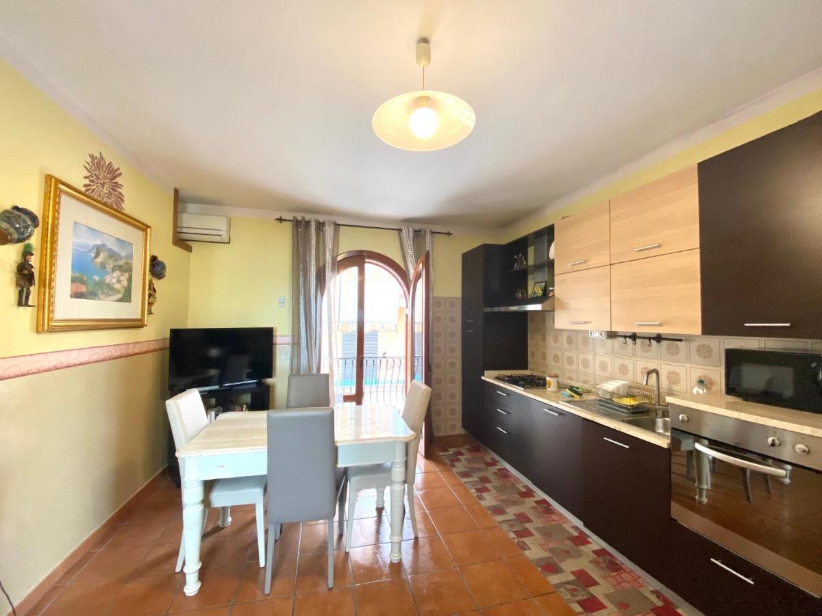 Apartments Mikros Giardini-Naxos Buitenkant foto