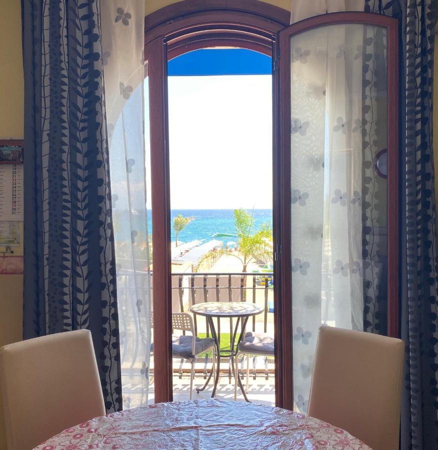 Apartments Mikros Giardini-Naxos Buitenkant foto
