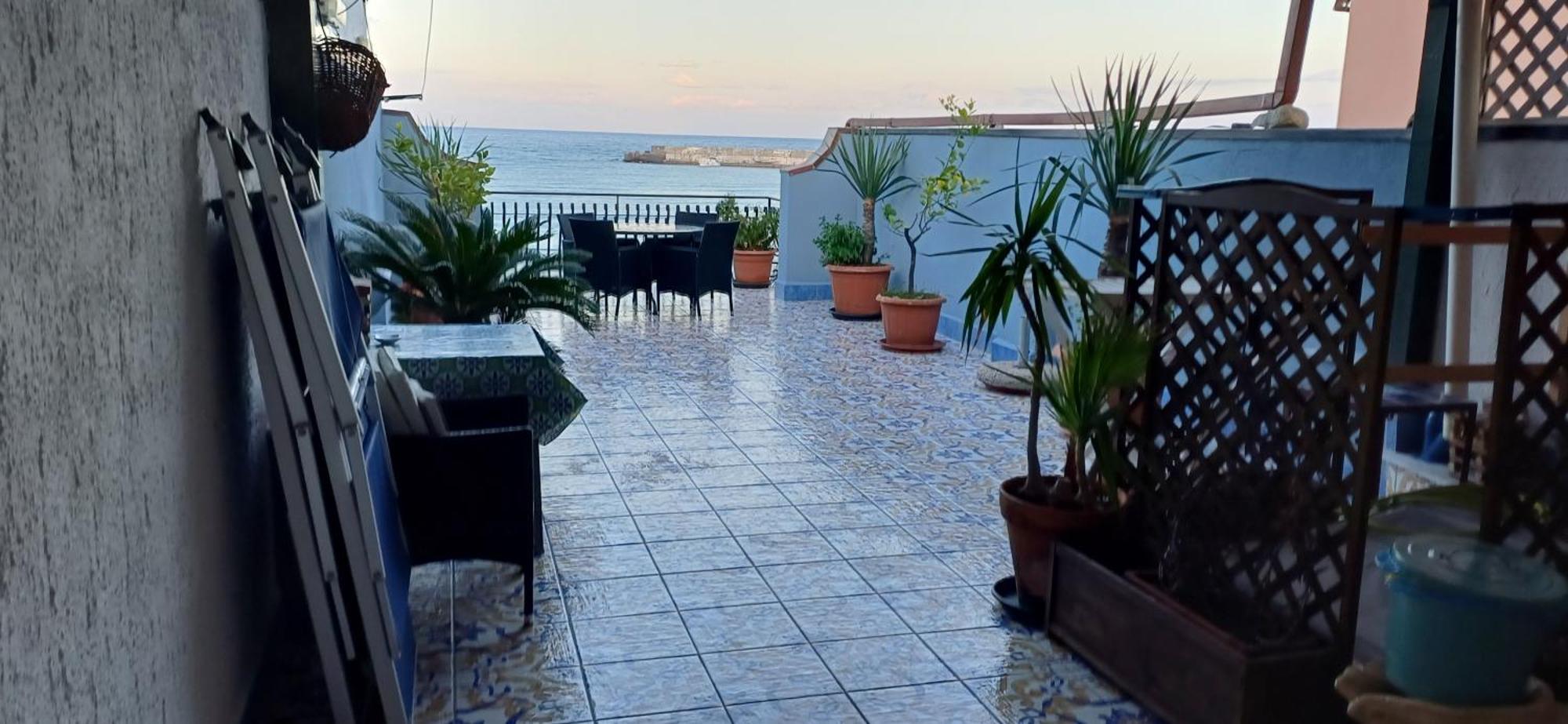 Apartments Mikros Giardini-Naxos Kamer foto