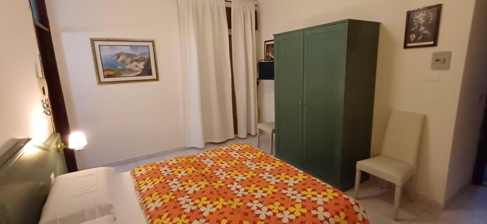 Apartments Mikros Giardini-Naxos Buitenkant foto