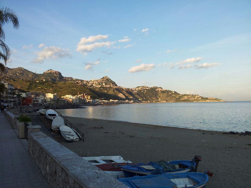 Apartments Mikros Giardini-Naxos Kamer foto