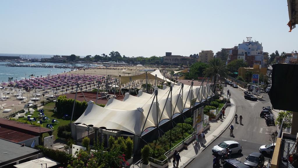 Apartments Mikros Giardini-Naxos Buitenkant foto